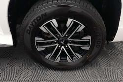 2022 Mitsubishi Pajero Sport GLS