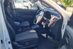 2022 Mitsubishi Triton GLX