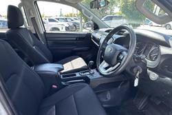 2021 Toyota Hilux SR