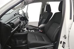 2021 Toyota Hilux SR