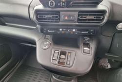 2024 Peugeot Partner Premium