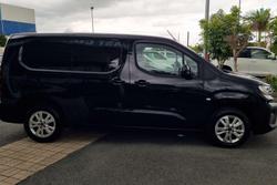 2024 Peugeot Partner Premium