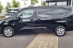 2024 Peugeot Partner Premium