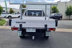 2022 Mitsubishi Triton GLX