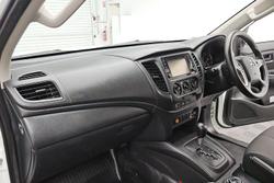 2022 Mitsubishi Triton GLX