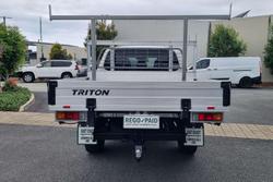 2022 Mitsubishi Triton GLX