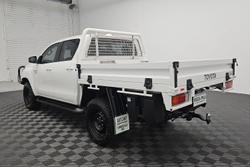 2022 Toyota Hilux SR