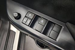 2022 Toyota Hilux SR