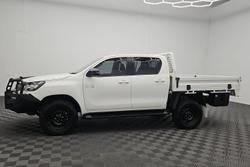 2022 Toyota Hilux SR