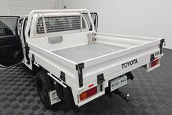 2022 Toyota Hilux SR