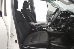 2022 Toyota Hilux SR