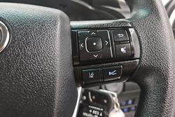 2022 Toyota Hilux SR