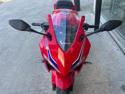 2025 Honda CBR650RAC RED