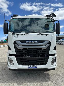 2026 Isuzu F Series FYJ 320-255 AT R60