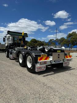 2026 Isuzu F Series FYJ 320-255 AT R60