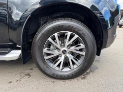 2025 Isuzu D-MAX LS-U+ MY24 4X4 Dual Range Basalt Black