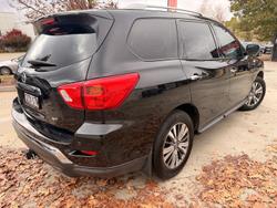 2018 Nissan Pathfinder ST