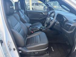 2025 Isuzu D-MAX BLADE MY24 4X4 Dual Range Moonstone White