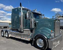 Kenworth T909