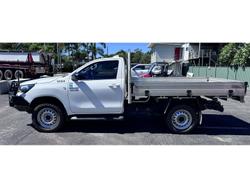 2024 Toyota Hilux SR