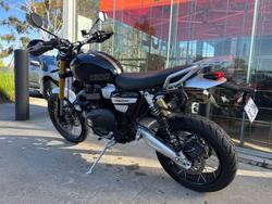 2024 Triumph SCRAMBLER 1200 XE BLACK