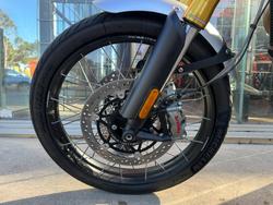 2024 Triumph SCRAMBLER 1200 XE BLACK