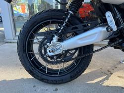 2024 Triumph SCRAMBLER 1200 XE BLACK