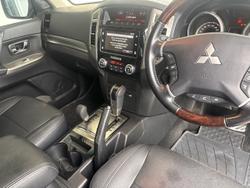 2016 Mitsubishi Pajero