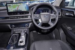 2025 Mitsubishi Outlander LS