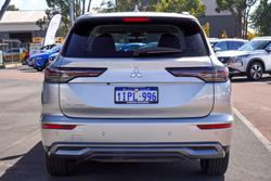 2025 Mitsubishi Outlander LS
