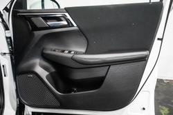 2025 Mitsubishi Outlander LS
