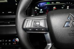 2025 Mitsubishi Outlander LS