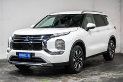 2025 Mitsubishi Outlander LS
