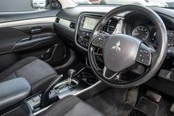 2017 Mitsubishi Outlander LS