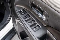 2017 Mitsubishi Outlander LS