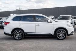 2017 Mitsubishi Outlander LS