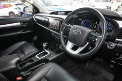 2018 Toyota Hilux SR5