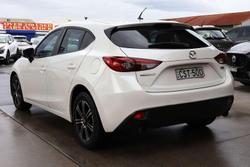 2014 Mazda 3 Neo