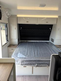 2026 JB Caravans Gator X Dual 18.6