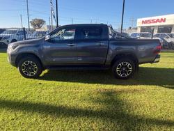 2023 Toyota Hilux SR