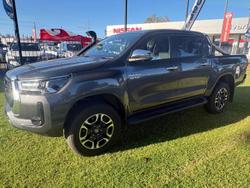 2023 Toyota Hilux SR
