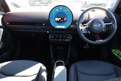 2025 MINI Aceman JCW E Favoured