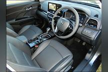 2025 Mahindra XUV3XO AX7L