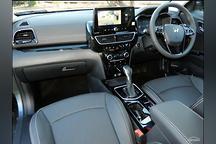 2025 Mahindra XUV3XO AX7L