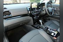 2025 Mahindra XUV3XO AX7L