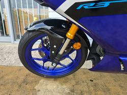2025 YAMAHA YZF-R3 Blue