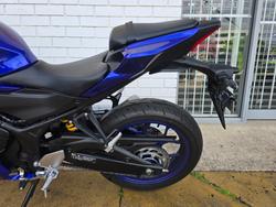 2025 YAMAHA YZF-R3 Blue