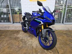 2025 YAMAHA YZF-R3 Blue