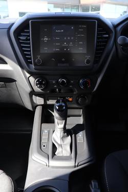 2025 Isuzu D-MAX SX