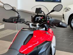 2025 BMW Motorrad R 1300 GS R 1300 Red
